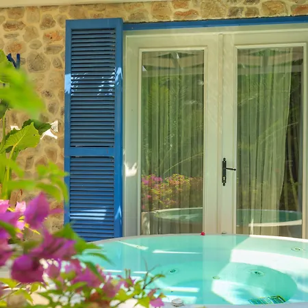 Flamingo & - Pet Friendly Ξενοδοχείο Ολουντενίζ