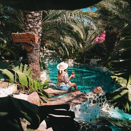 Flamingo & - Pet Friendly Otel