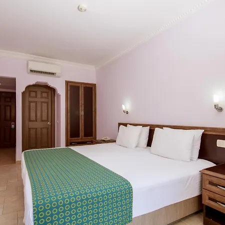 Flamingo & - Pet Friendly Hotel Ölüdeniz