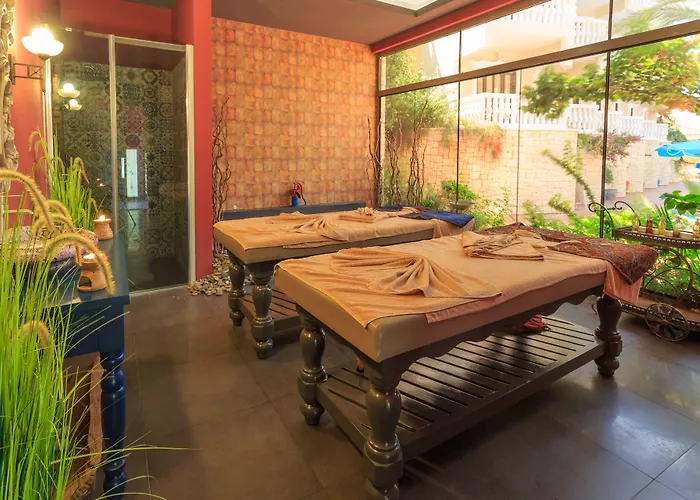 Flamingo & - Pet Friendly Hotel 3*